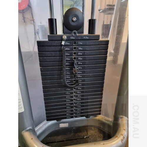 Matrix Rear Delt/Pec Fly Machine