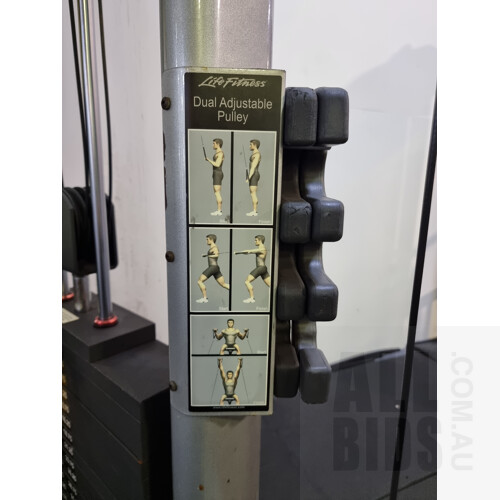 Life Fitness Dual Adjustable Pulley Machine
