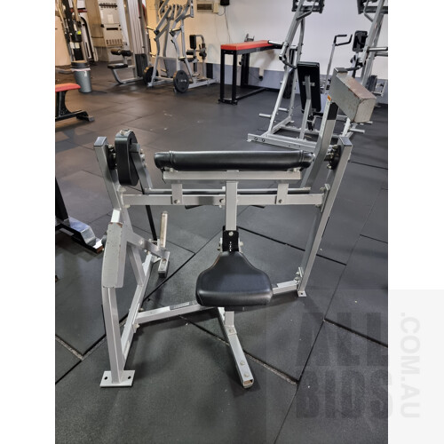 Hammer Strength Seated Bicep Machine