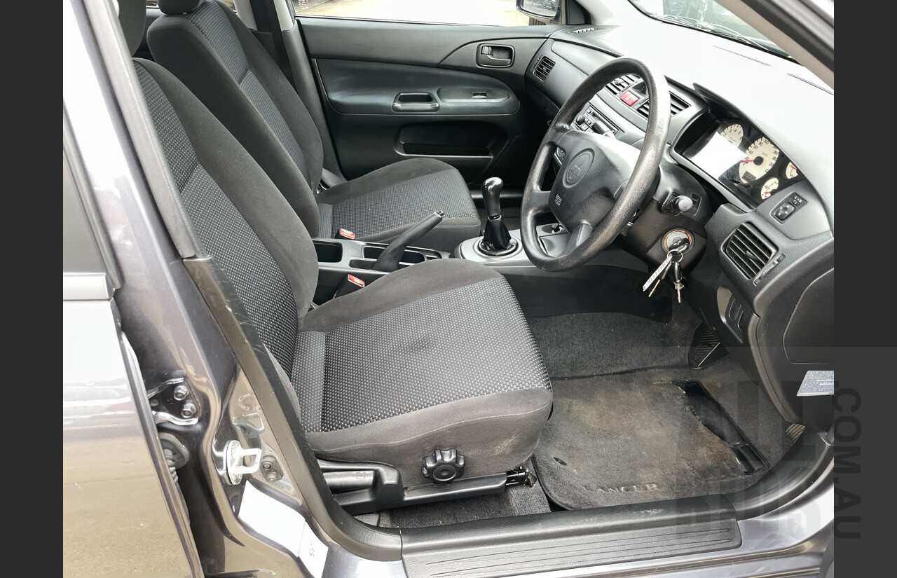 3/2006 Mitsubishi Lancer CH MY06 4d Sedan Grey 2.4L