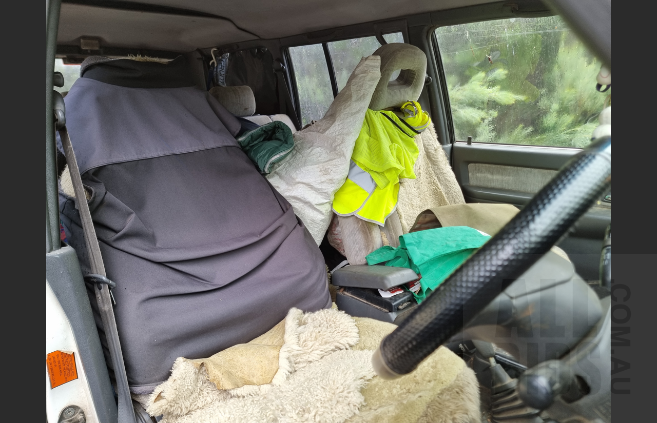 11/1995 Mitsubishi Pajero GLS LWB (4x4) NJ 4d Wagon White 3.5L V6