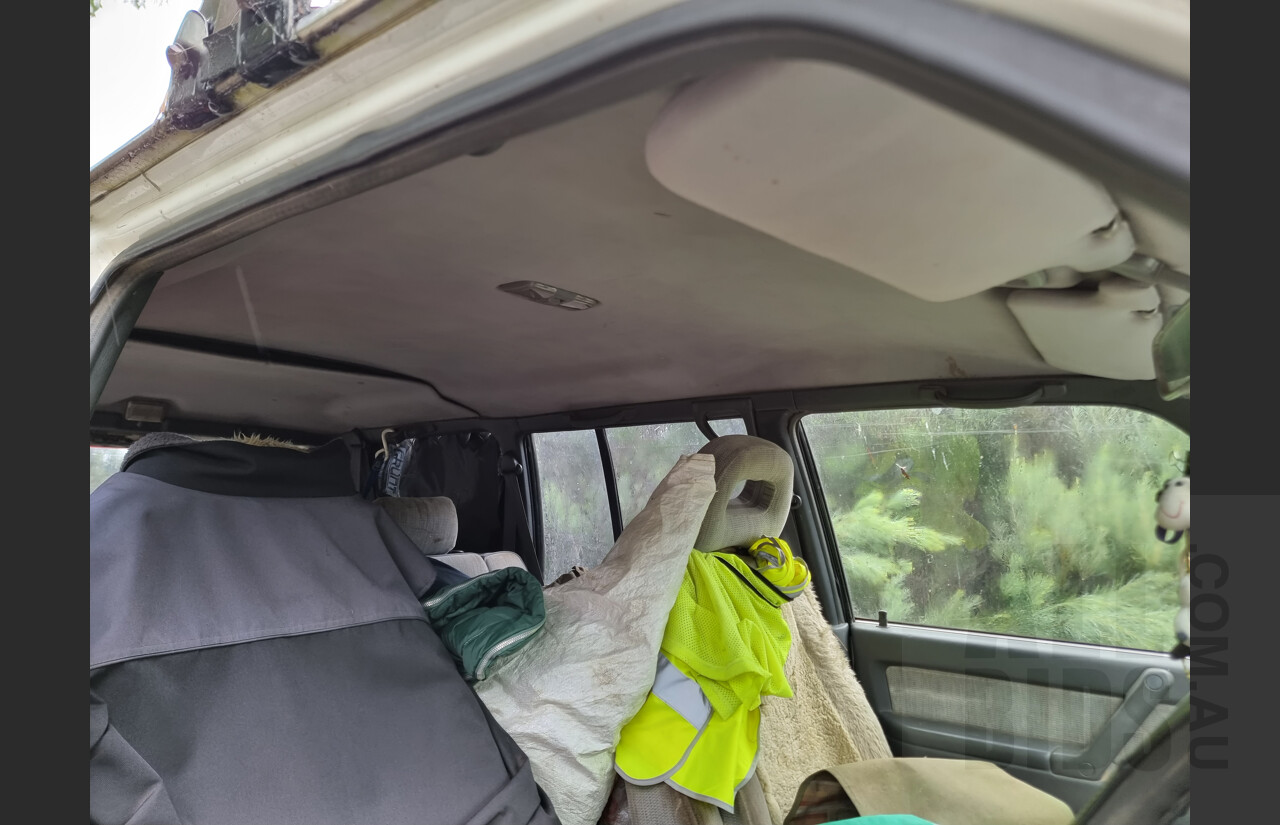 11/1995 Mitsubishi Pajero GLS LWB (4x4) NJ 4d Wagon White 3.5L V6