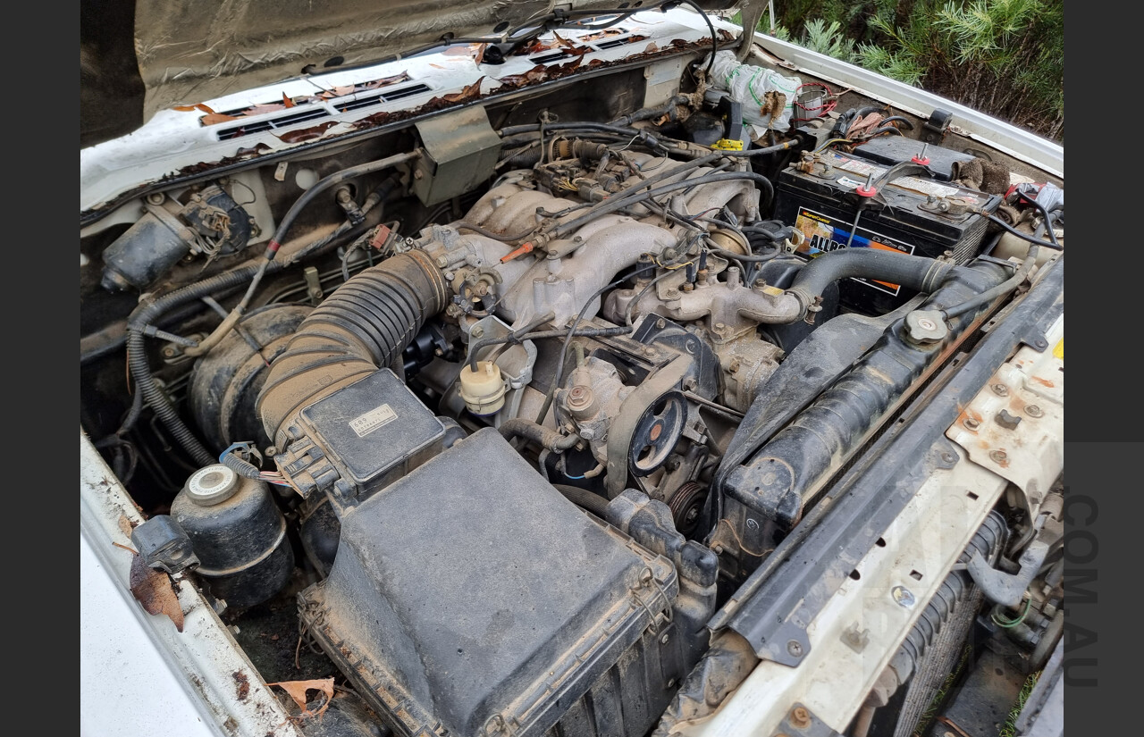 11/1995 Mitsubishi Pajero GLS LWB (4x4) NJ 4d Wagon White 3.5L V6