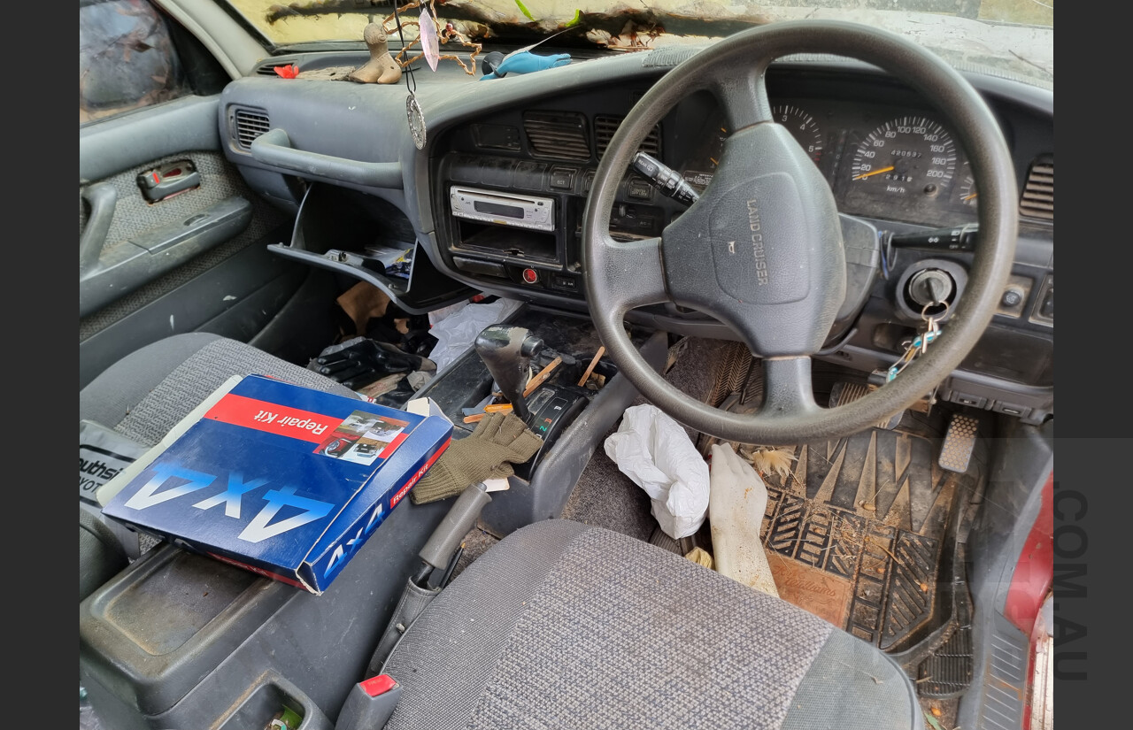 5/1994 Toyota Landcruiser (4x4) Extended Cab Trayback 4d Utility Maroon 4.5L - Project