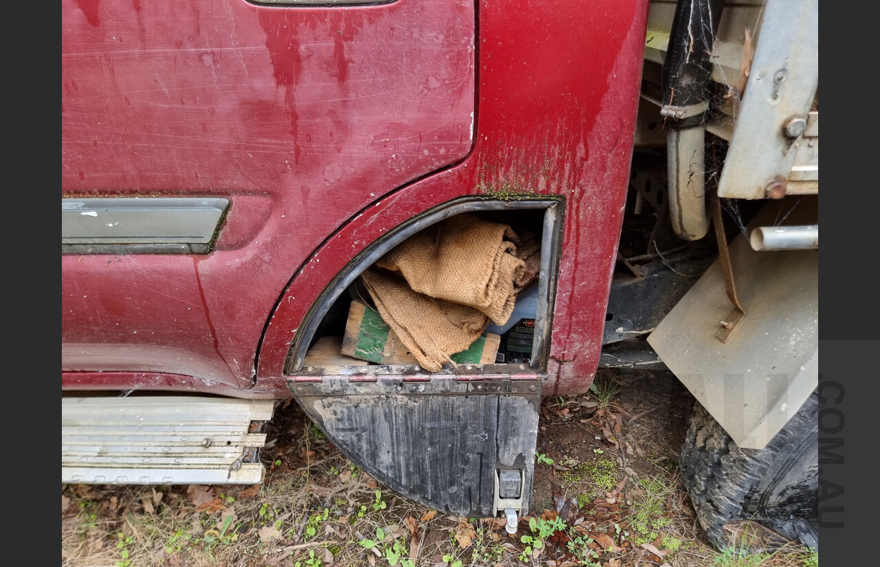 5/1994 Toyota Landcruiser (4x4) Extended Cab Trayback 4d Utility Maroon 4.5L - Project