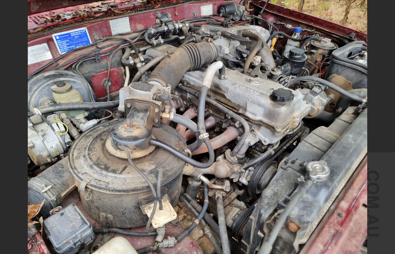 5/1994 Toyota Landcruiser (4x4) Extended Cab Trayback 4d Utility Maroon 4.5L - Project