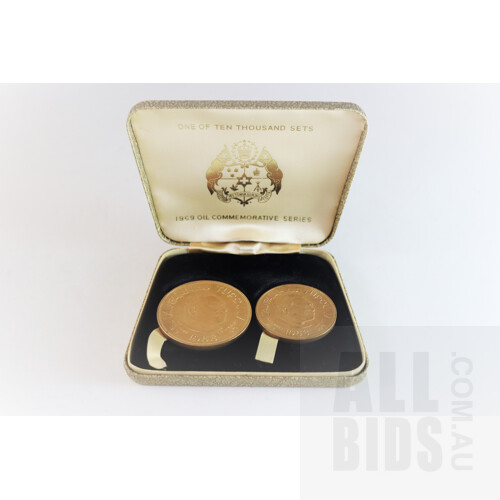 Tonga 1 and 2 Pa'anga coins - 1969 Oil Commemorative Series in case