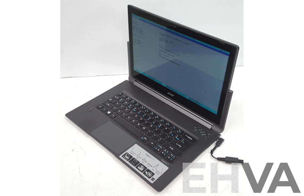 Acer (R7-371T-59GR) Aspire R 13 Intel Core i5 (5200U) 2.20GHz 2-Core CPU 13-Inch Convertible Touchscreen Laptop