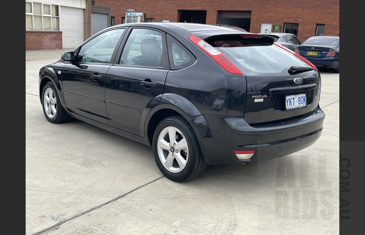 6/2006 Ford Focus LX LS 5d Hatchback Black 2.0L