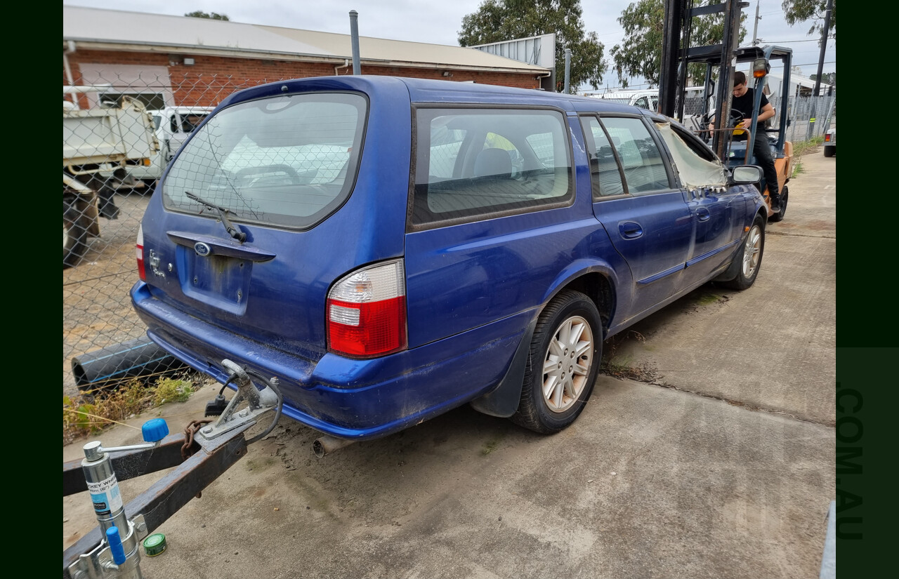 6/2001 Ford Falcon Futura AUII 4d Wagon Blue 4.0L