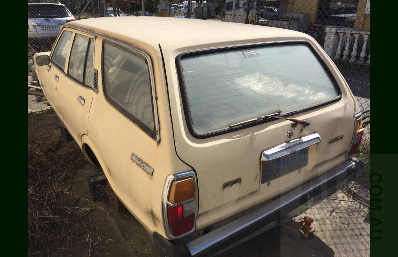 /1980 Datsun 200b 4d Wagon Cream 2.0L