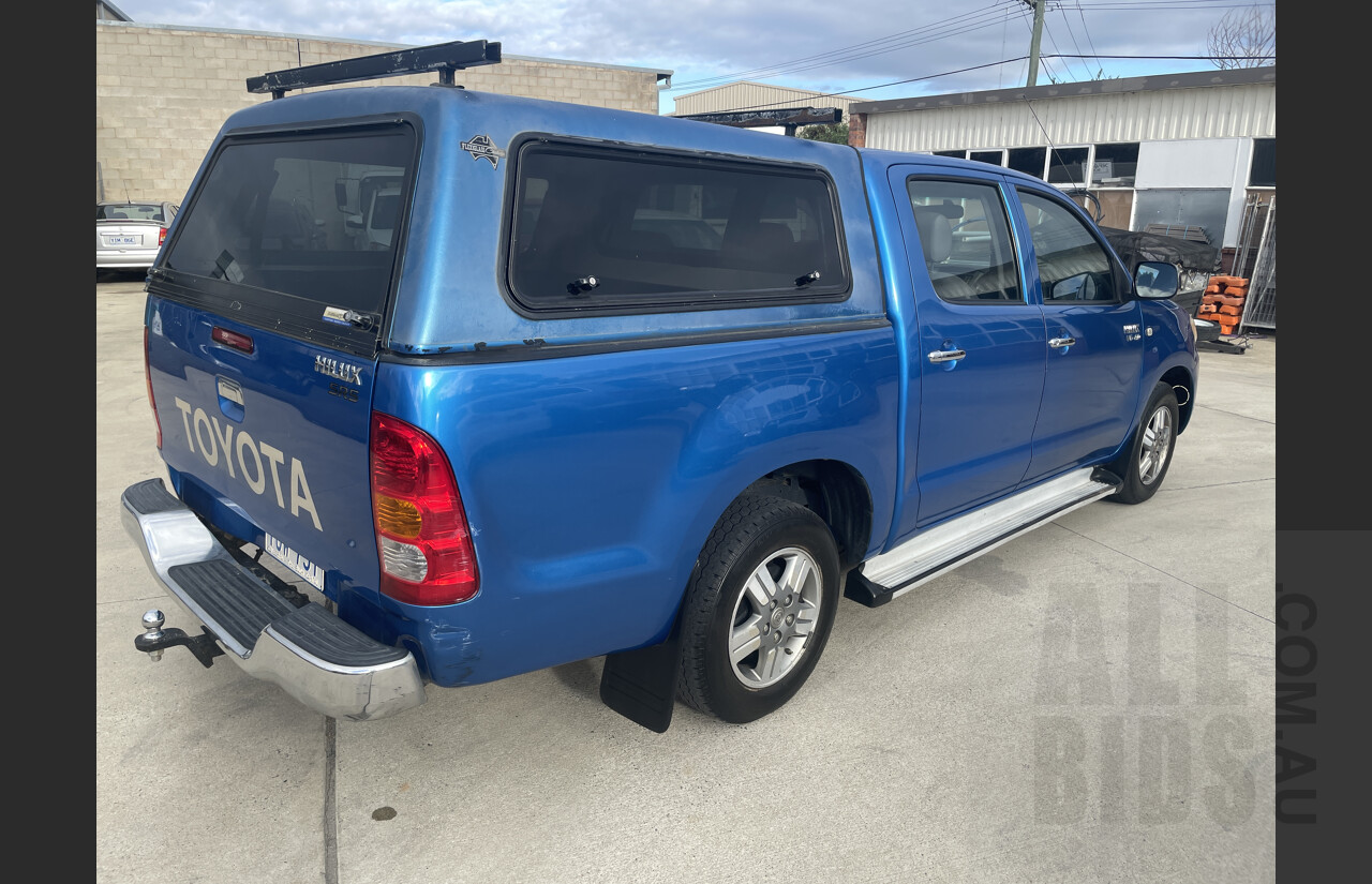 9/2005 Toyota Hilux SR5 GGN15R Dual Cab P/up Blue 4.0L