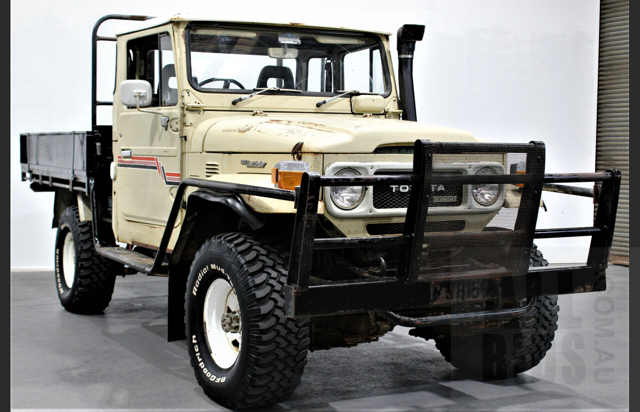 12/1983 Toyota Landcruiser HJ47 RP-KQ (4x4) 2dr Utility 4.0L Diesel