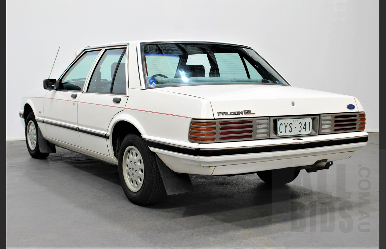 11/1986 Ford Falcon XF GL 4d Sedan White 4.1L