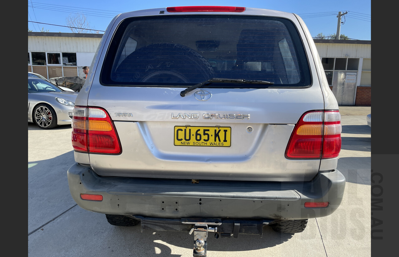 8/1998 Toyota Landcruiser GXL (4x4) 100 Series 4d Wagon Silver 4.5L