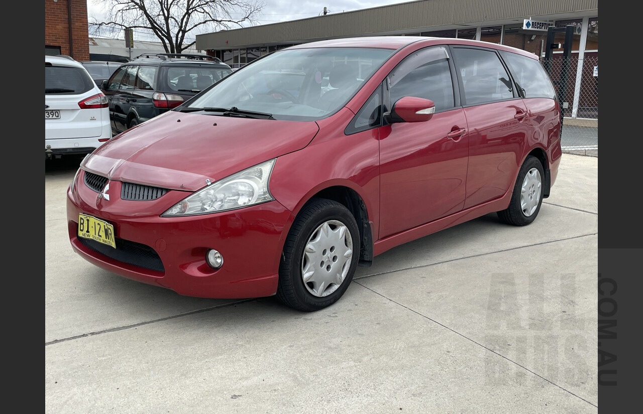 9/2007 Mitsubishi Grandis LS BA MY07 4d Wagon Red 2.4L