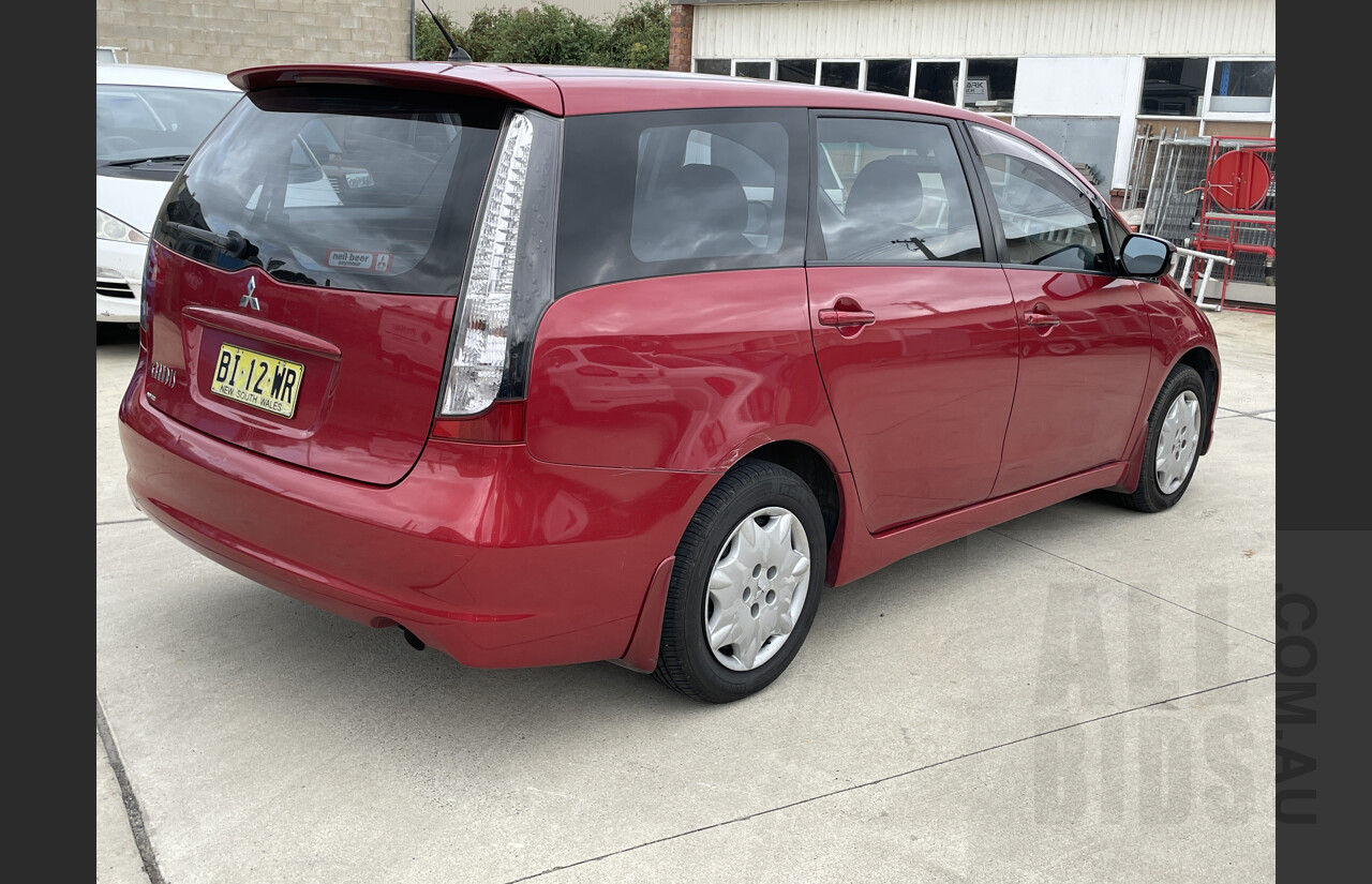 9/2007 Mitsubishi Grandis LS BA MY07 4d Wagon Red 2.4L