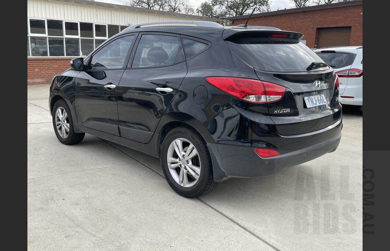 12/2012 Hyundai Ix35 Elite (awd) LM MY13 4d Wagon Black 2.4L