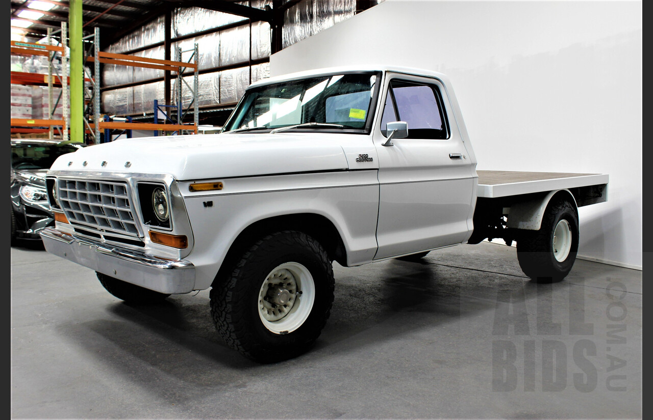 1/1978 Ford F100 Custom Tray-Back Utility White 5.0L 302 V8