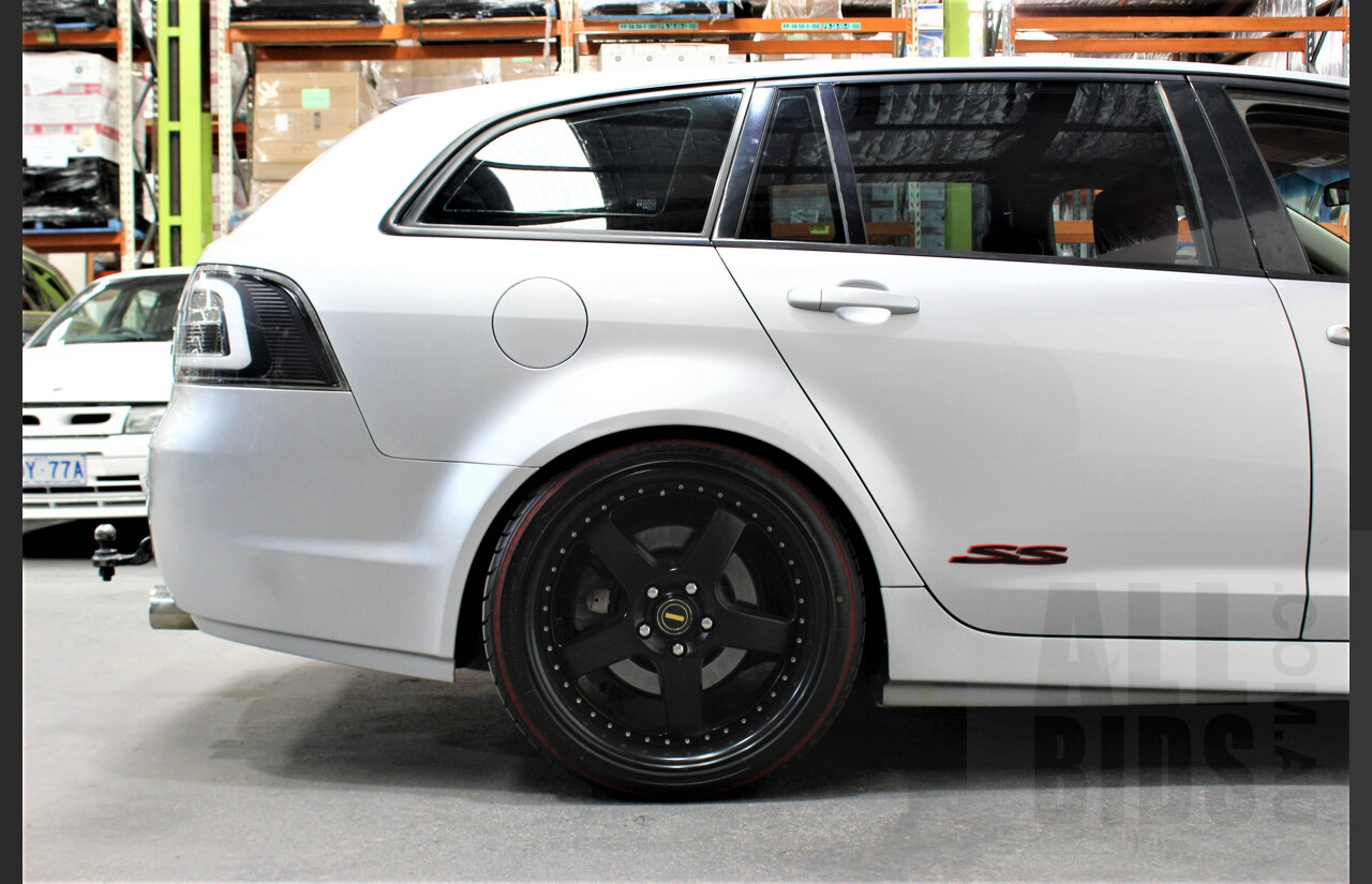 9/2008 Holden Commodore SS-V VE MY09 4d Sportwagon Silver 6.0L V8