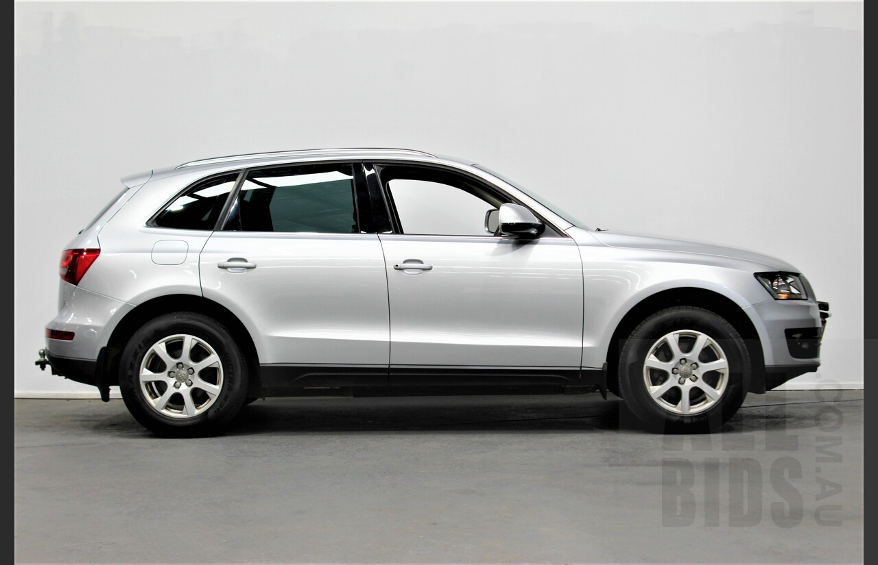 5/2010 Audi Q5 2.0 TDI Quattro 8R MY10 4d Wagon Silver 2.0L Turbo Diesel