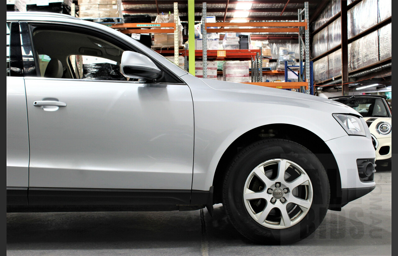 5/2010 Audi Q5 2.0 TDI Quattro 8R MY10 4d Wagon Silver 2.0L Turbo Diesel