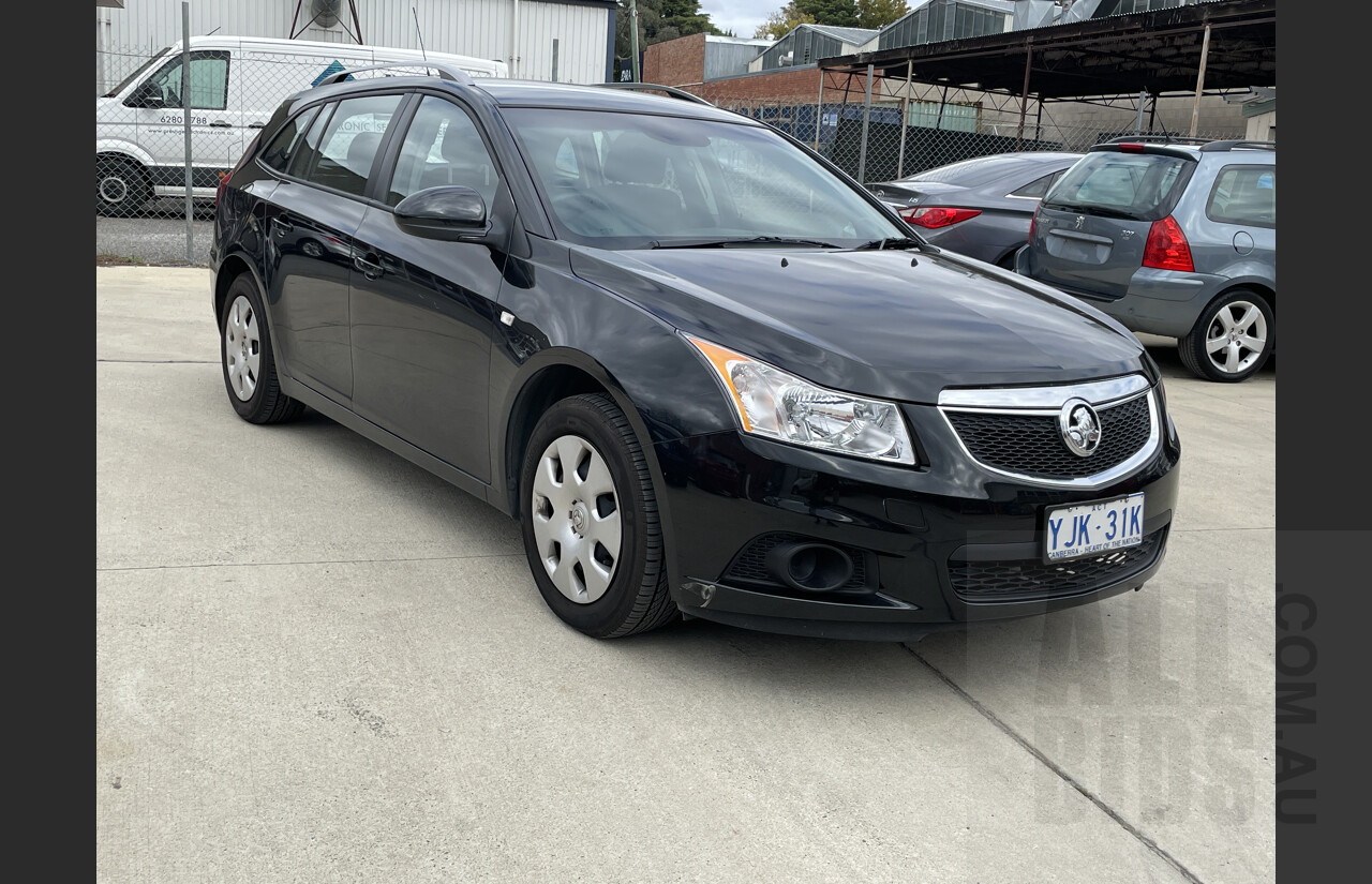 2/2013 Holden Cruze CD JH MY13 5d Wagon Black 1.8L