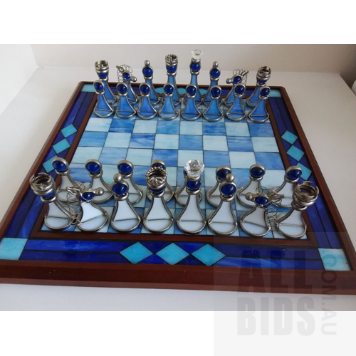 L21 - Stunning Stained Glass Chess Set, RRP $100