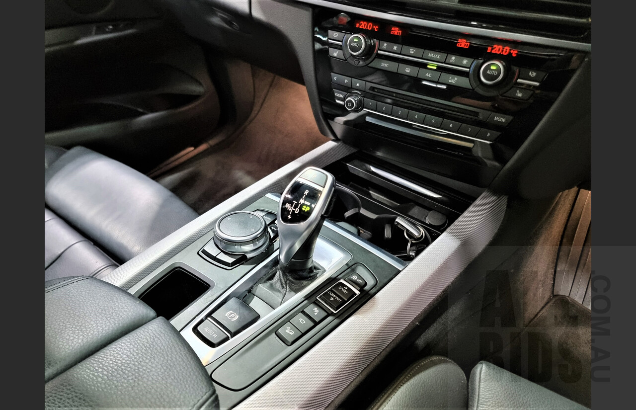 1/2015 Bmw X5 Xdrive 30d F15 4d Wagon Silver 3.0L Turbo Diesel