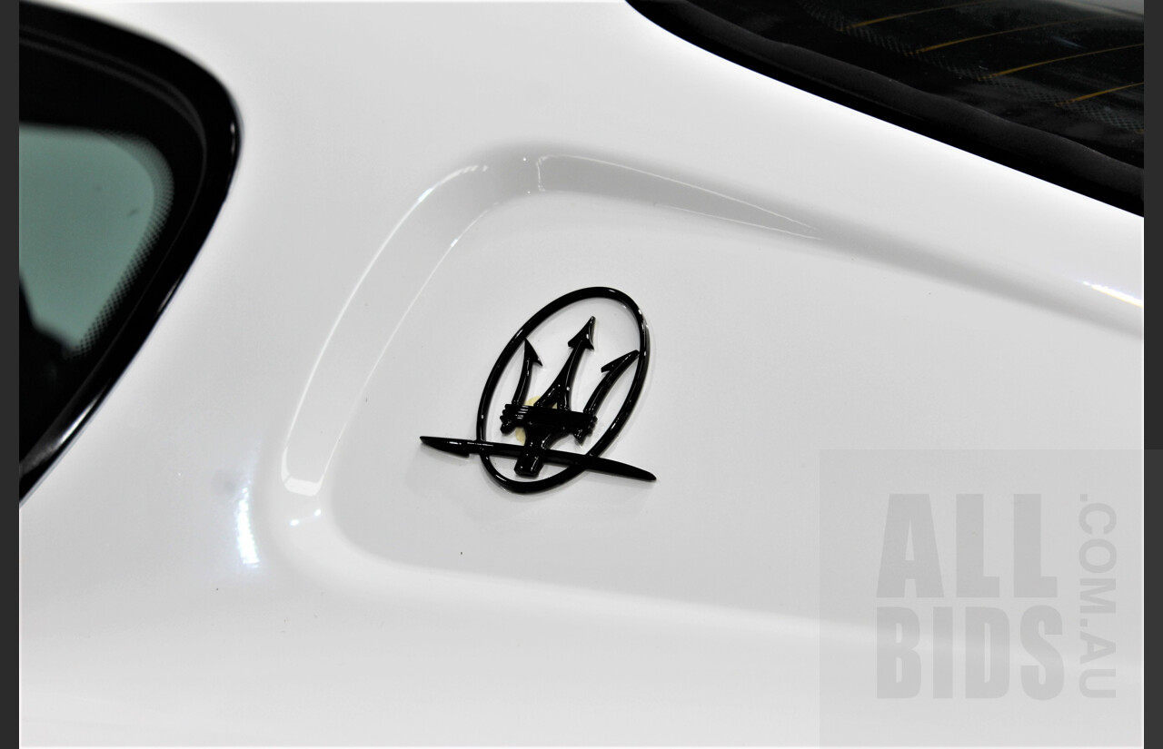 2/2005 Maserati Gransport Cambiocorsa 2d Coupe White 4.2L V8 - F1 Gearbox