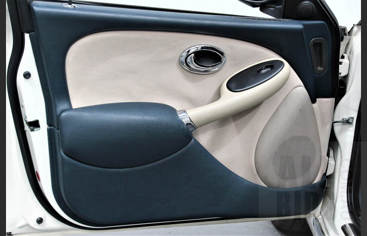 2/2003 Rover 75 Connoisseur SE 4d Sedan White 2.5L V6