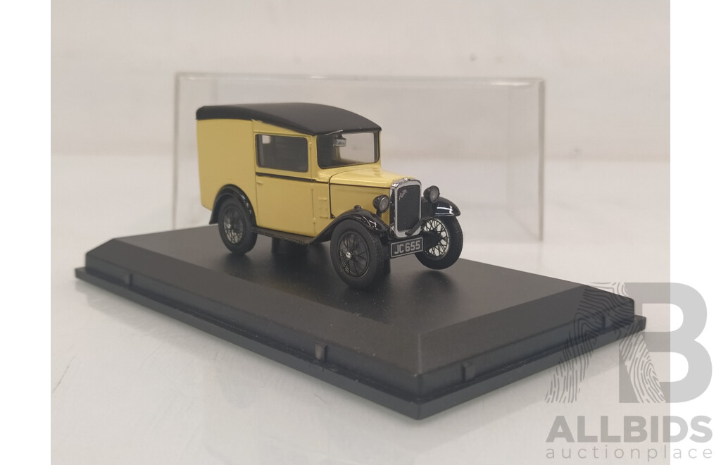 Oxford Diecast Austin Seven RN in Case