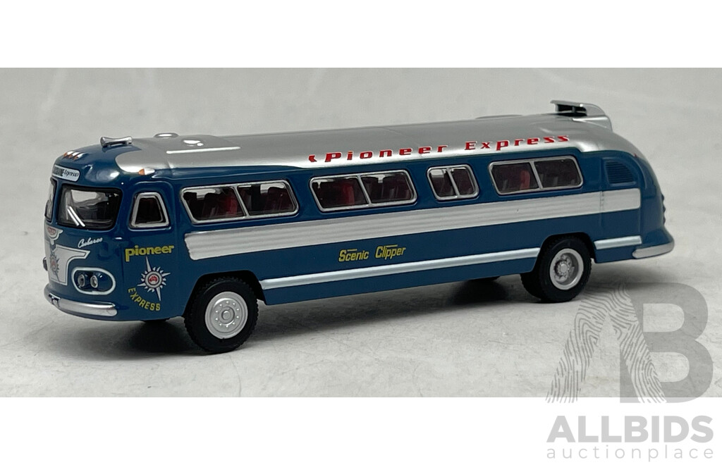 Trux Aussie Buses 1954 Ansair Flxible Clipper  - 1/76 Scale