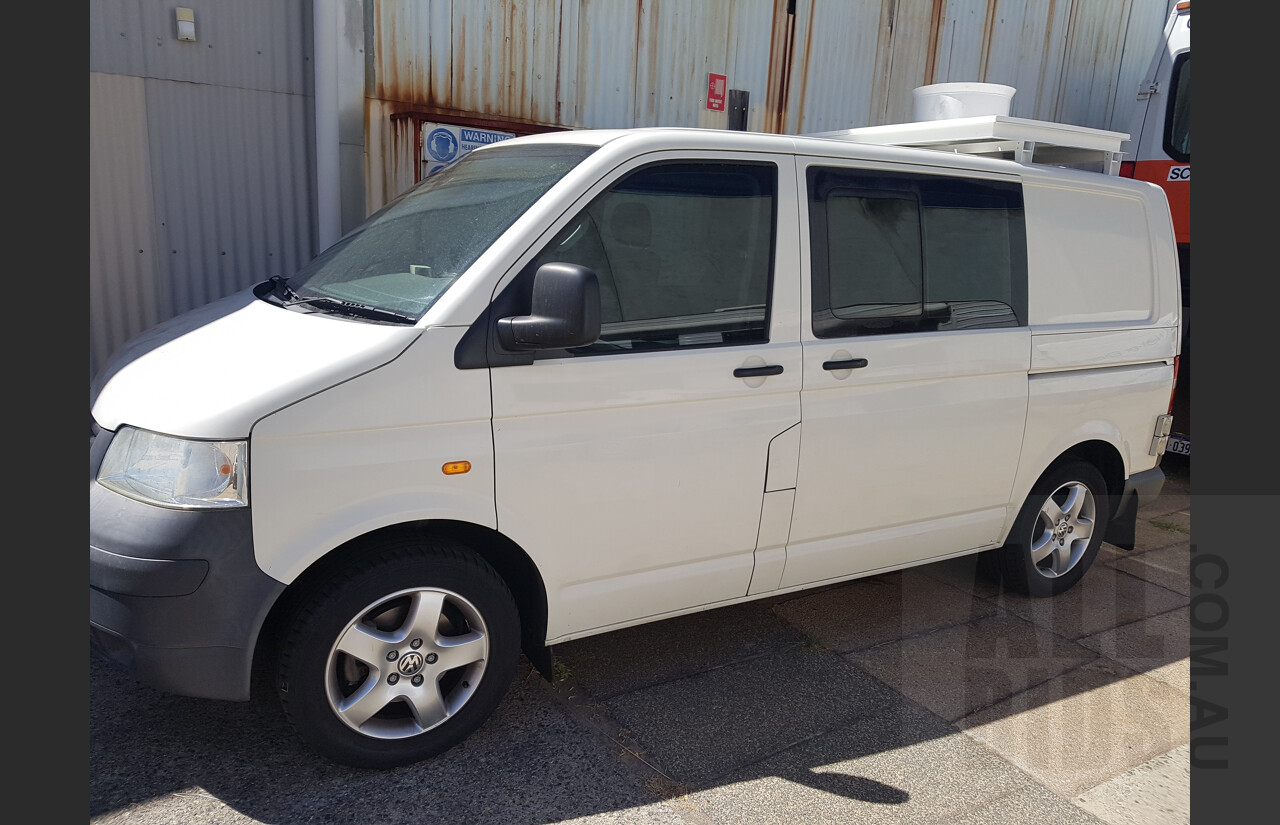 11/2006 Volkswagen Transporter SWB 4 Motion T5 MY07 Van White 2.5L Turbo Diesel