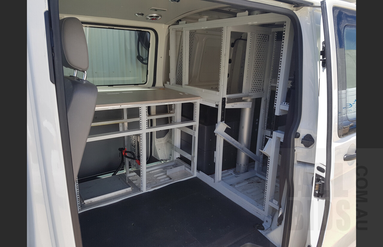 11/2006 Volkswagen Transporter SWB 4 Motion T5 MY07 Van White 2.5L Turbo Diesel