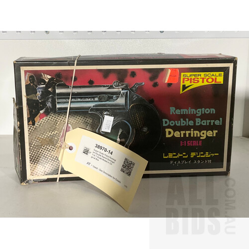 Super Scale Pistol Remington Double Barrel Derringer 1 to 1 Scale Model in Original Box
