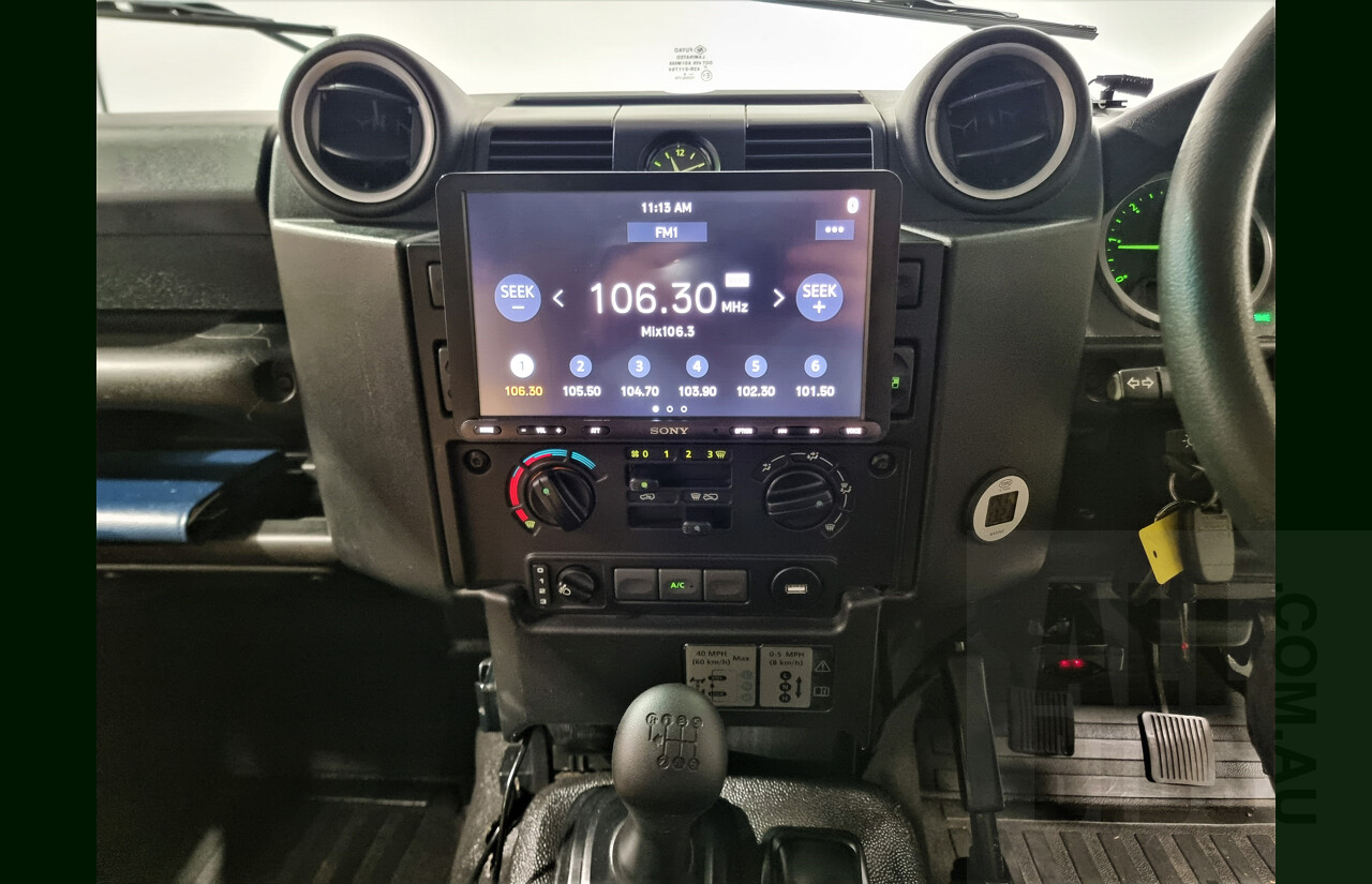 4/2009 Land Rover Defender 110 (4x4) MY09 4d Wagon Silver 2.4L Turbo Diesel