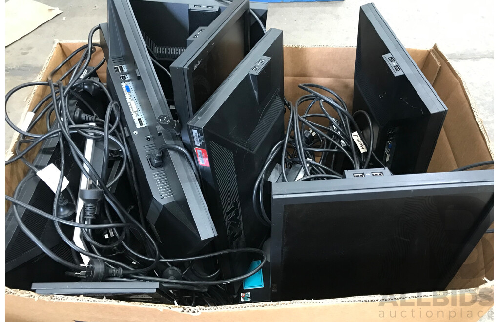 Dell Monitors (P2210f) - Lot of Seven