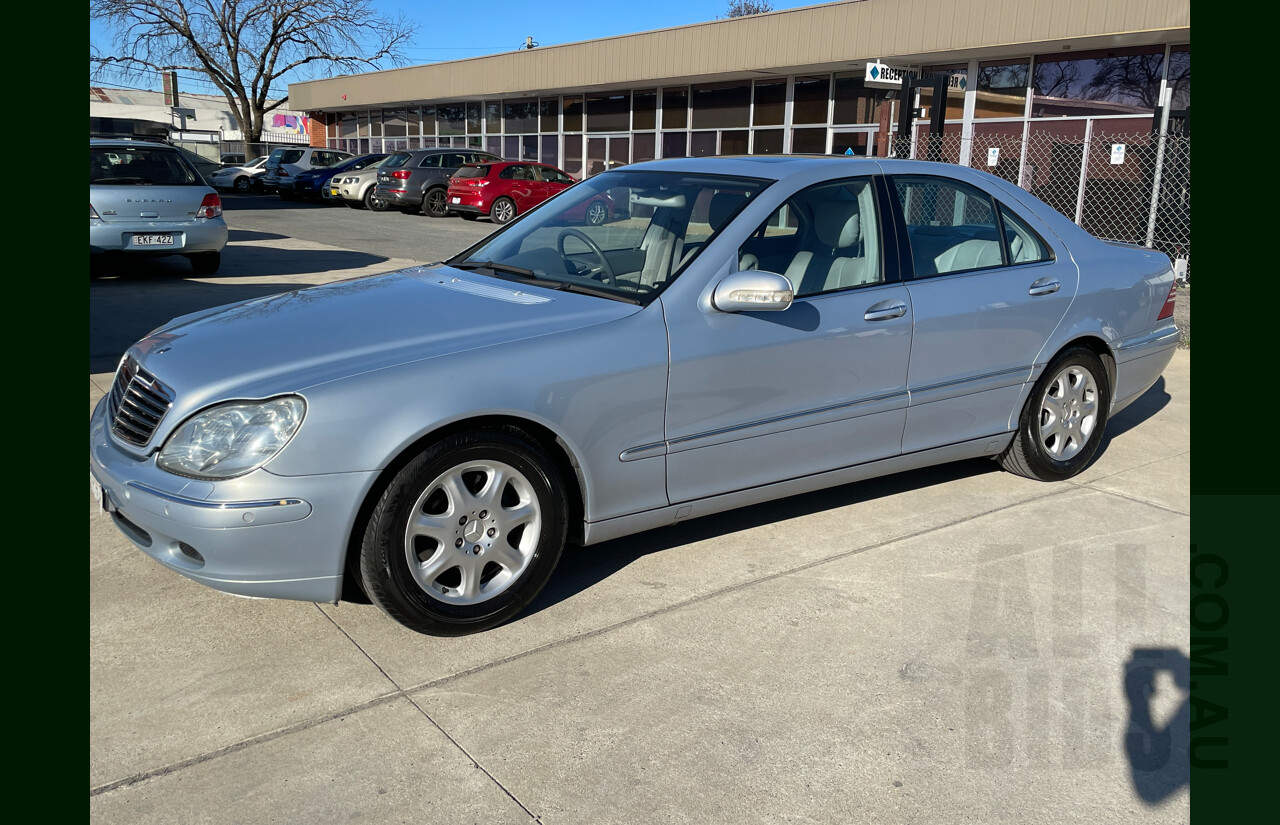 8/2000 Mercedes-Benz S320  W220 4d Sedan Blue 3.2L