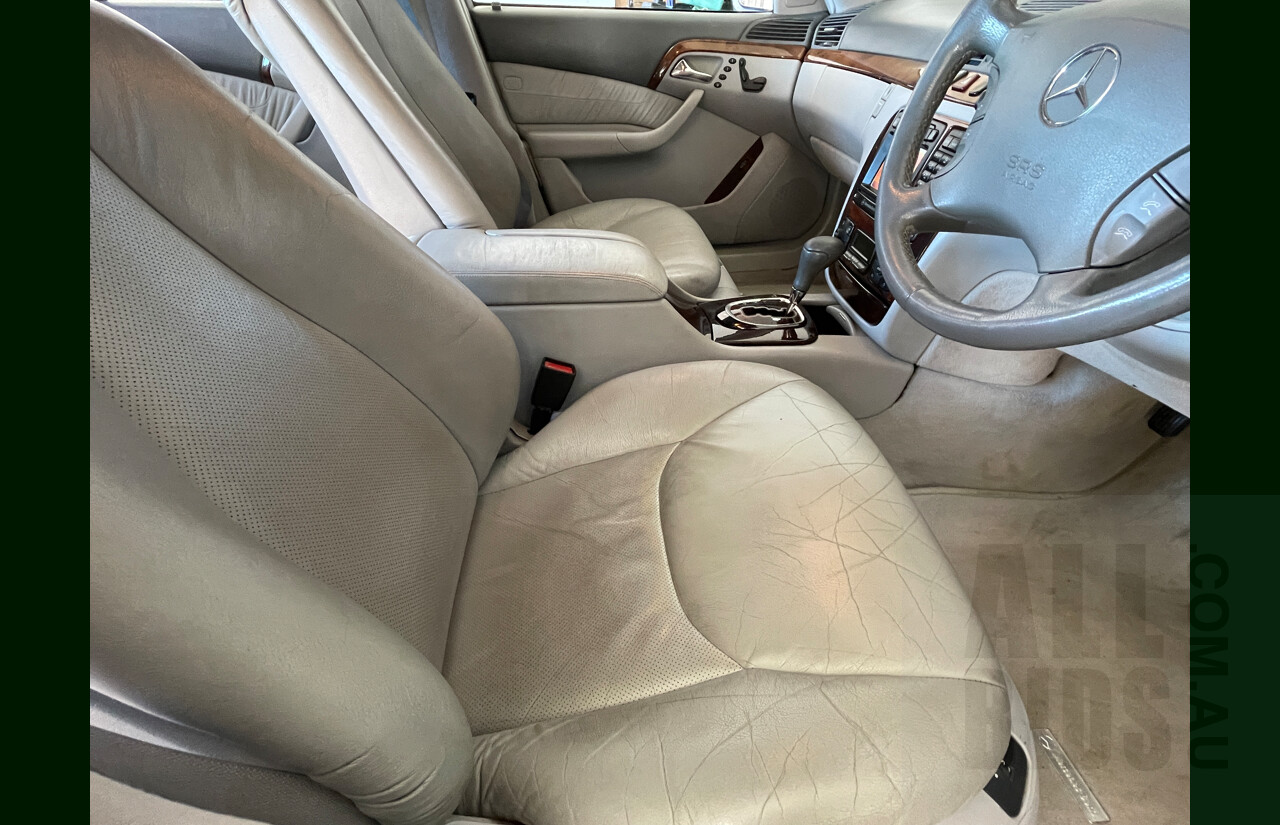 8/2000 Mercedes-Benz S320  W220 4d Sedan Blue 3.2L
