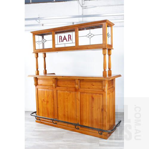 Pine Bar with Leadlight Display Top