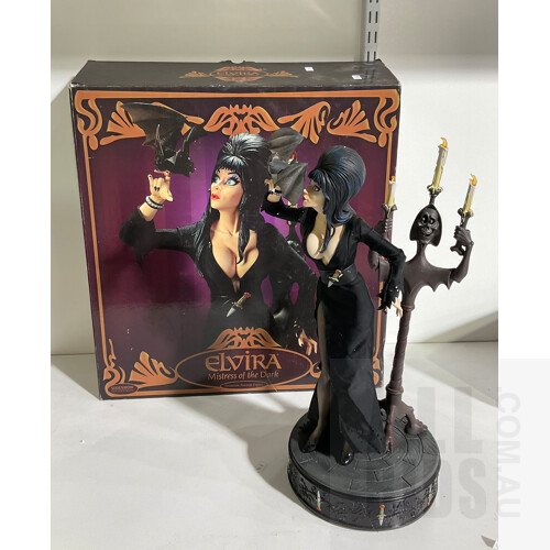 Collector Elvira Mistress of the Dark Premium Format Figurein Original Box