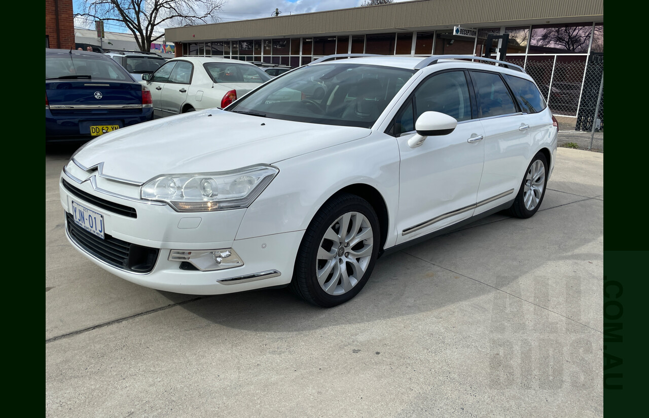 6/2010 Citroen C5 2.0 HDI Exclusive Tourer X7 4d Wagon White 2.0L