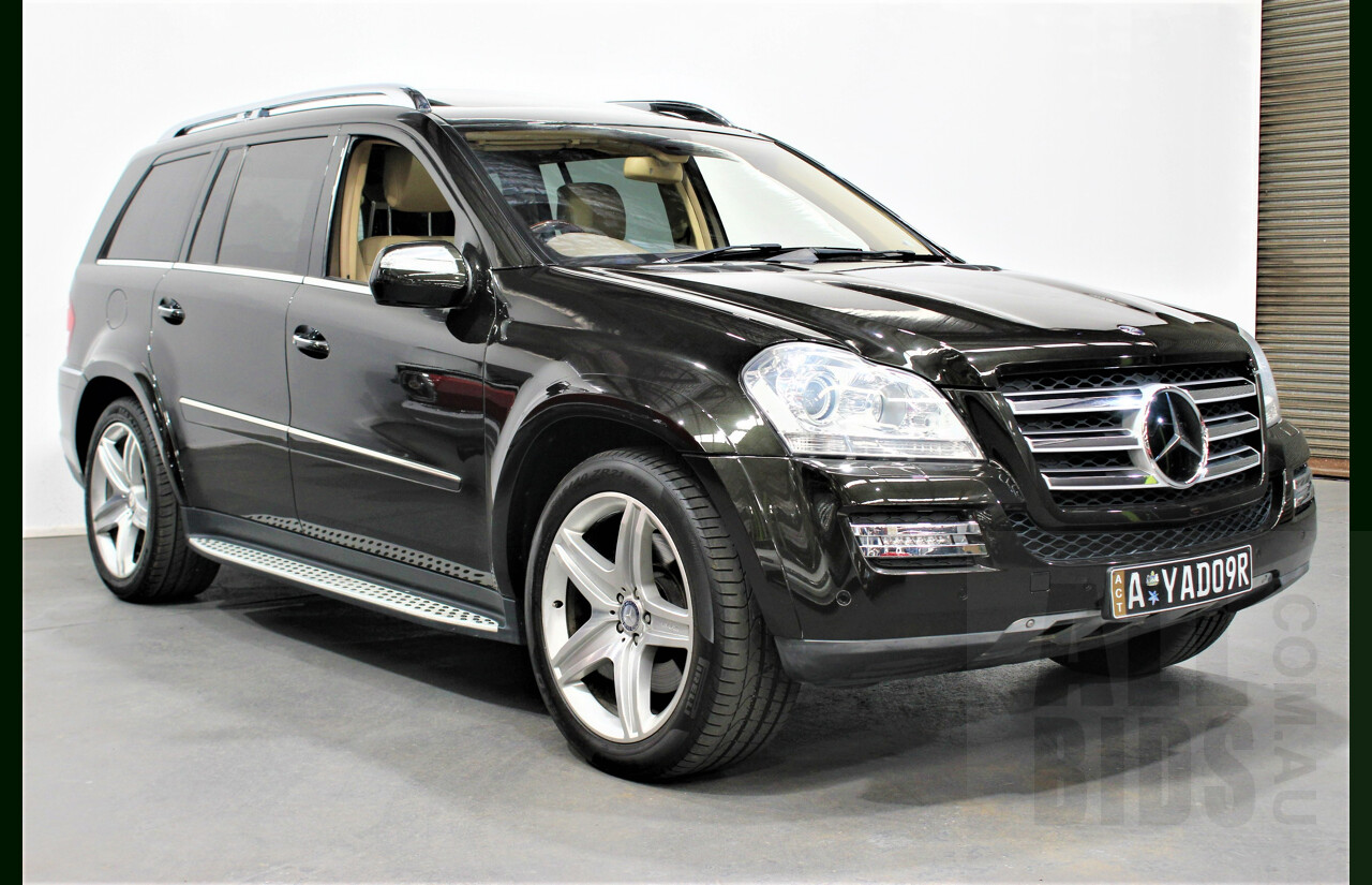 9/2009 Mercedes-Benz GL500 164 4d Wagon Metallic Black 5.5L V8 - 7 Seater