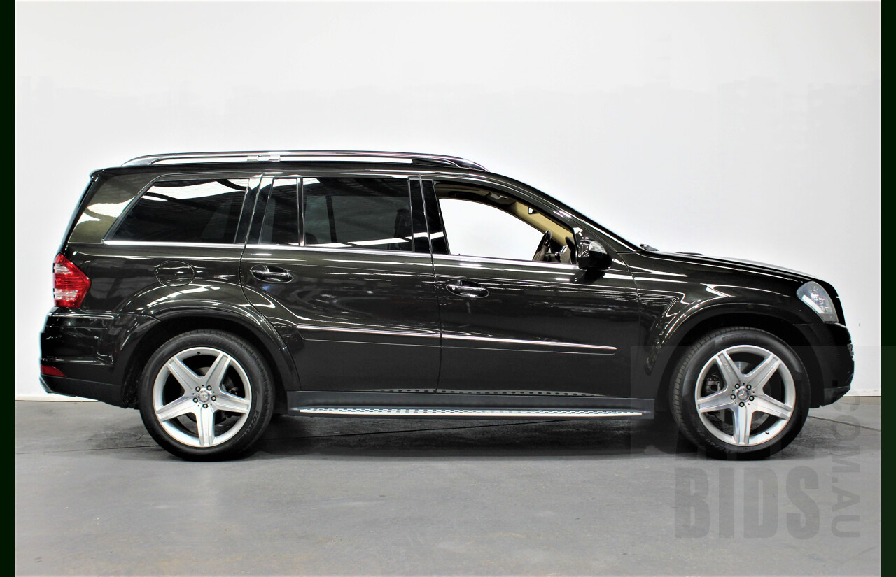 9/2009 Mercedes-Benz GL500 164 4d Wagon Metallic Black 5.5L V8 - 7 Seater