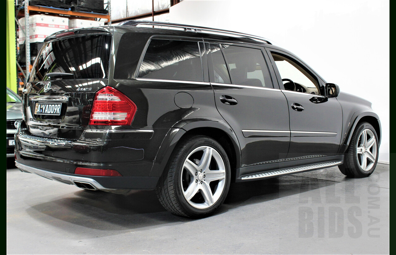 9/2009 Mercedes-Benz GL500 164 4d Wagon Metallic Black 5.5L V8 - 7 Seater