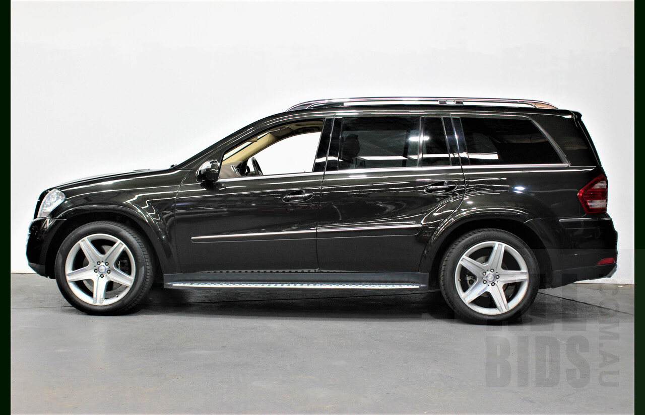 9/2009 Mercedes-Benz GL500 164 4d Wagon Metallic Black 5.5L V8 - 7 Seater