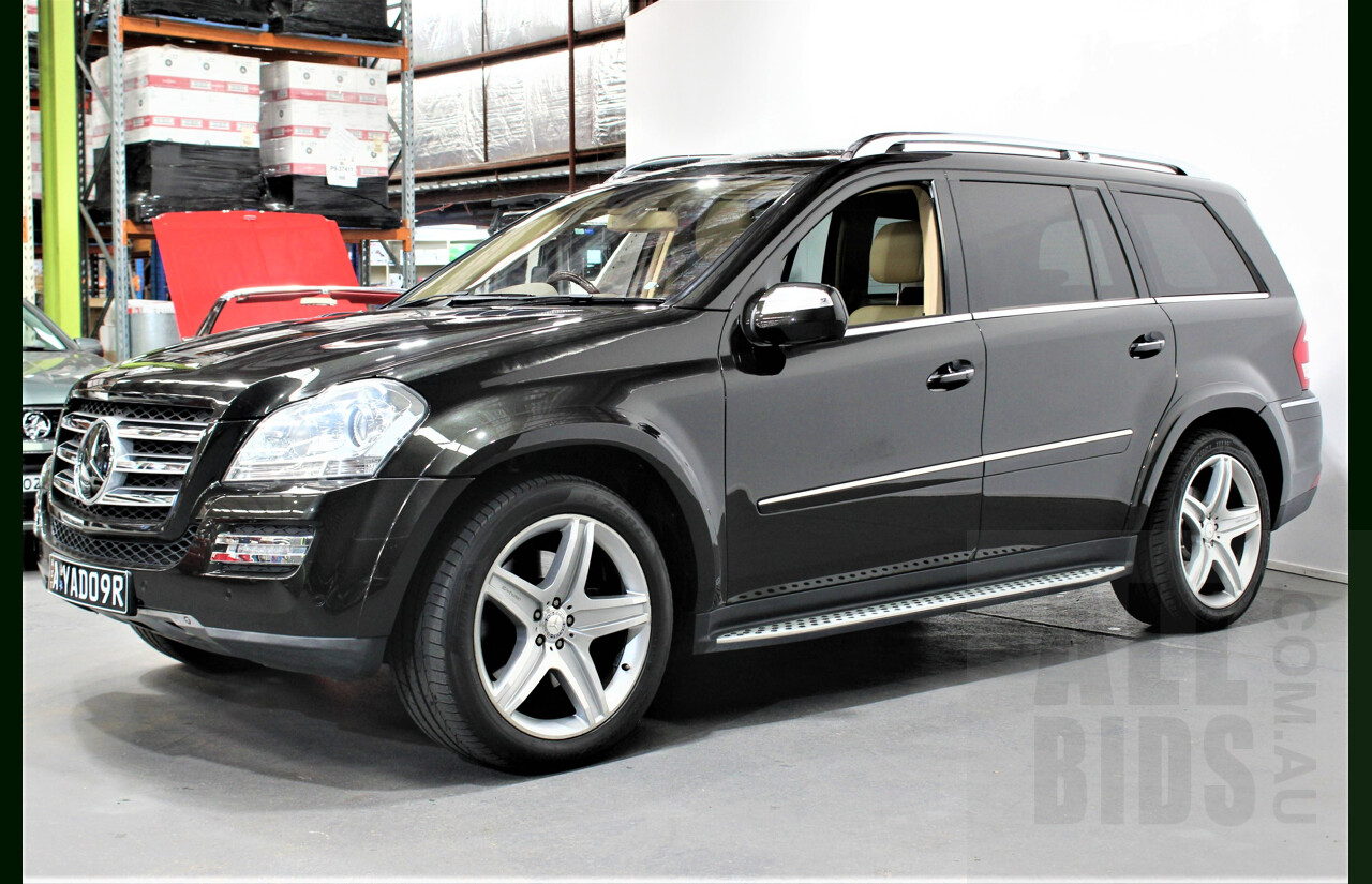 9/2009 Mercedes-Benz GL500 164 4d Wagon Metallic Black 5.5L V8 - 7 Seater