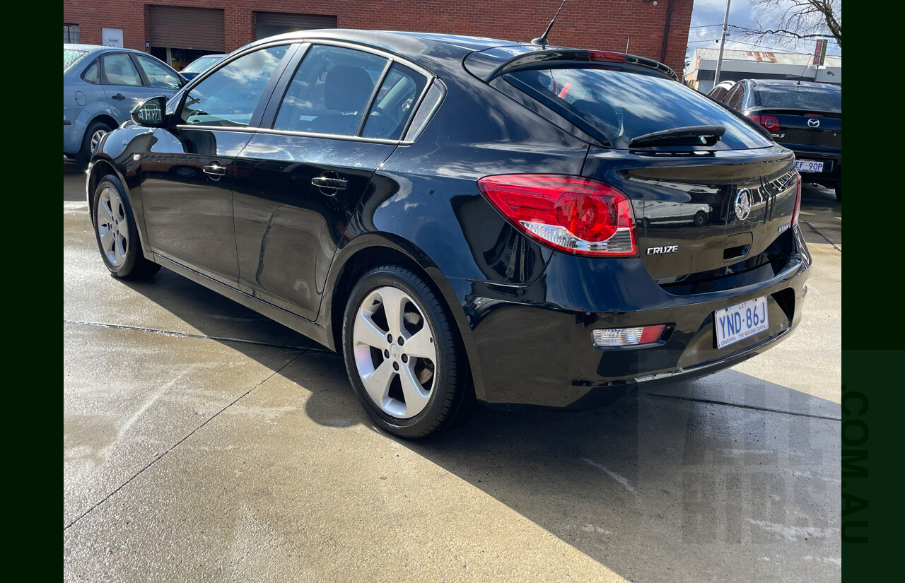 2/2013 Holden Cruze CD Equipe JH MY13 5d Hatchback Black 1.8L