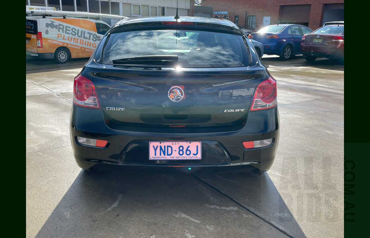 2/2013 Holden Cruze CD Equipe JH MY13 5d Hatchback Black 1.8L